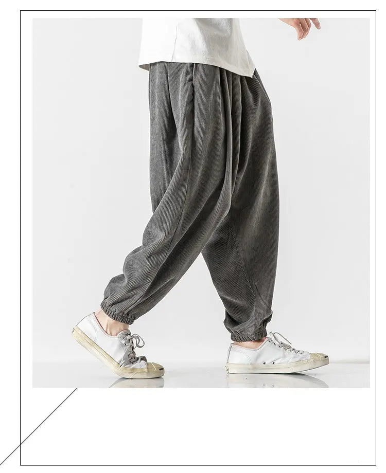 Simple and clean corduroy harem pants