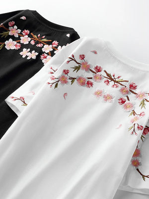 Embroidery sakura T-shirt