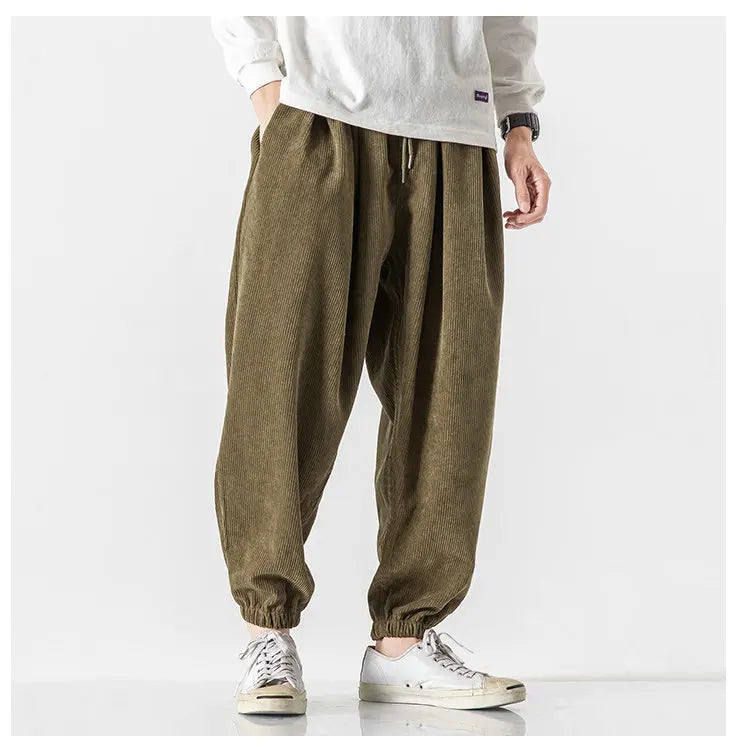 Simple and clean corduroy harem pants