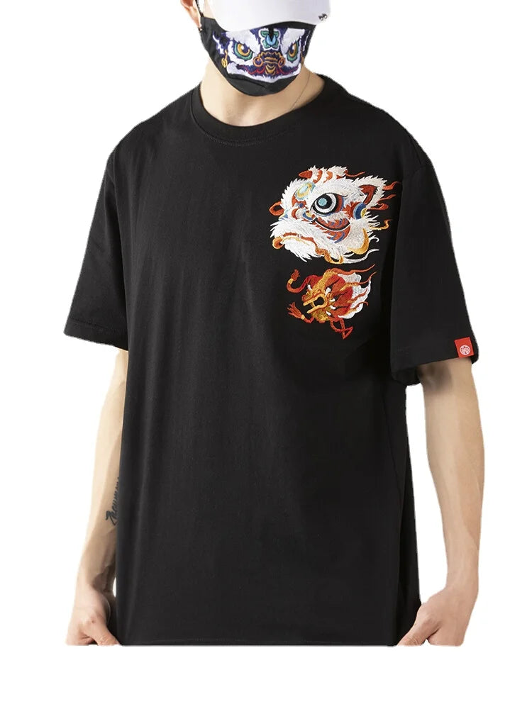 Lion head embroidery T-shirt