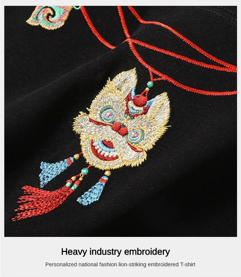 Embroidery lion head necklace design T-shirt