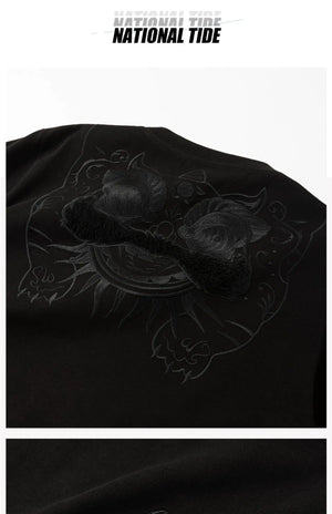 Embroidery silhouette lion head T-shirt