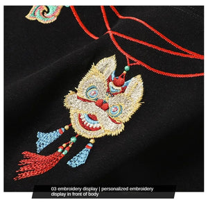 Embroidery lion head necklace design T-shirt