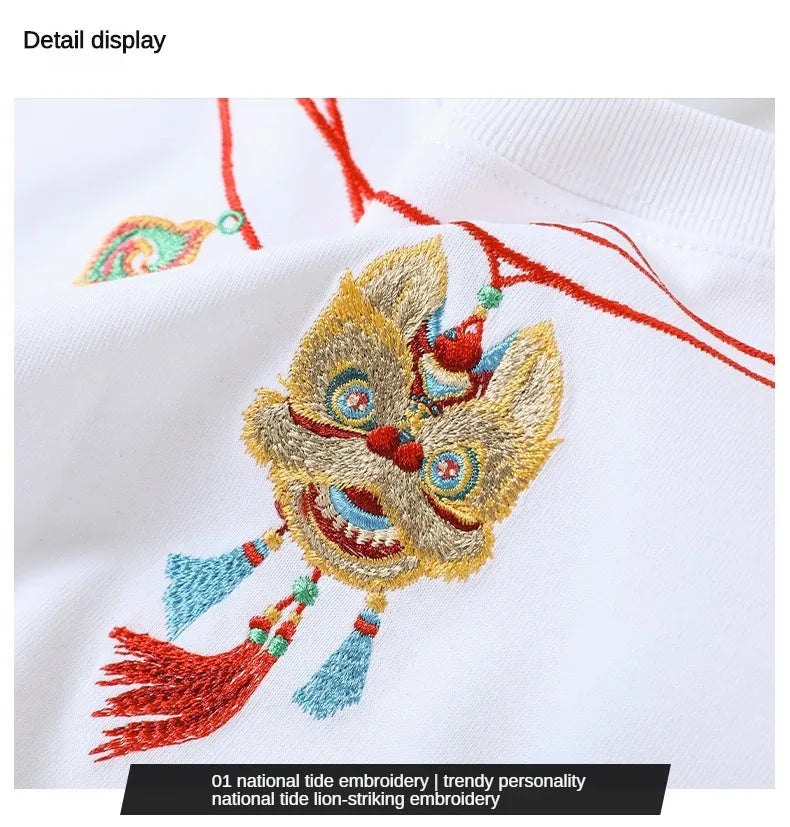 Embroidery lion head necklace design T-shirt