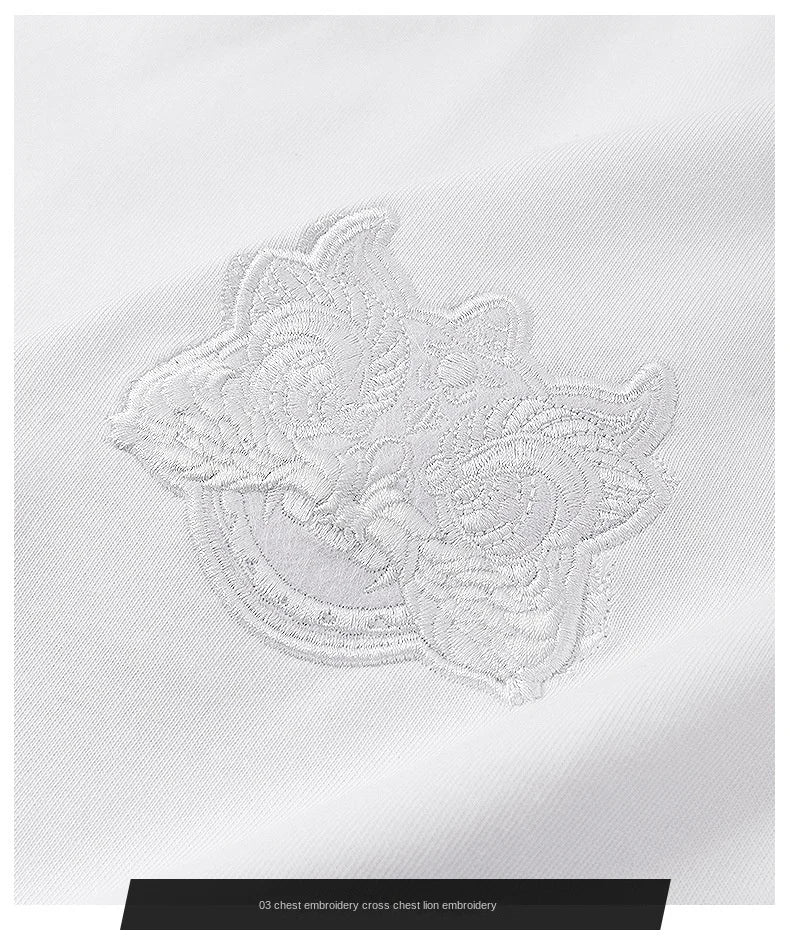 Embroidery silhouette lion head T-shirt