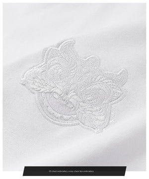 Embroidery silhouette lion head T-shirt