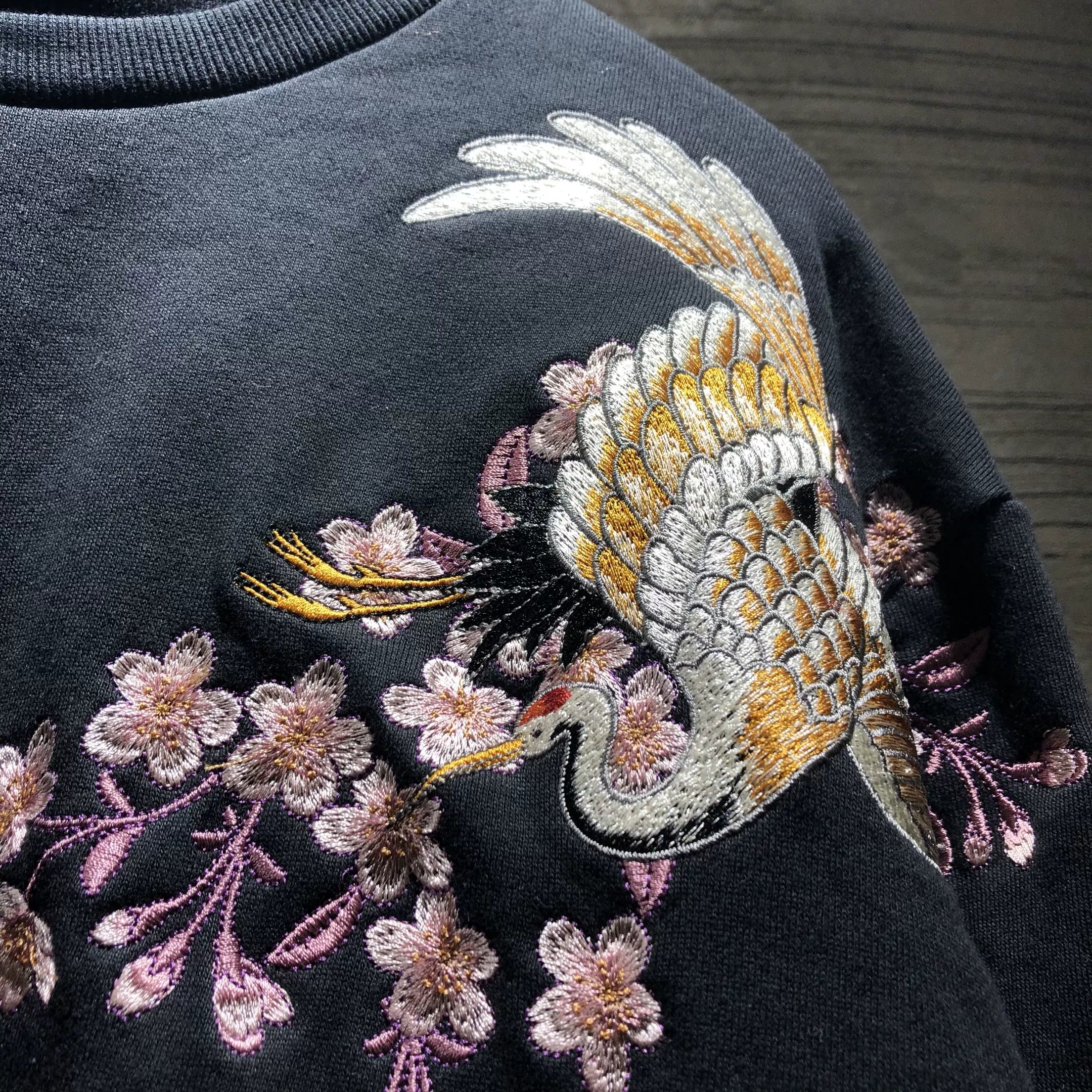 Hyper Premium embroidery crane sweatshirt