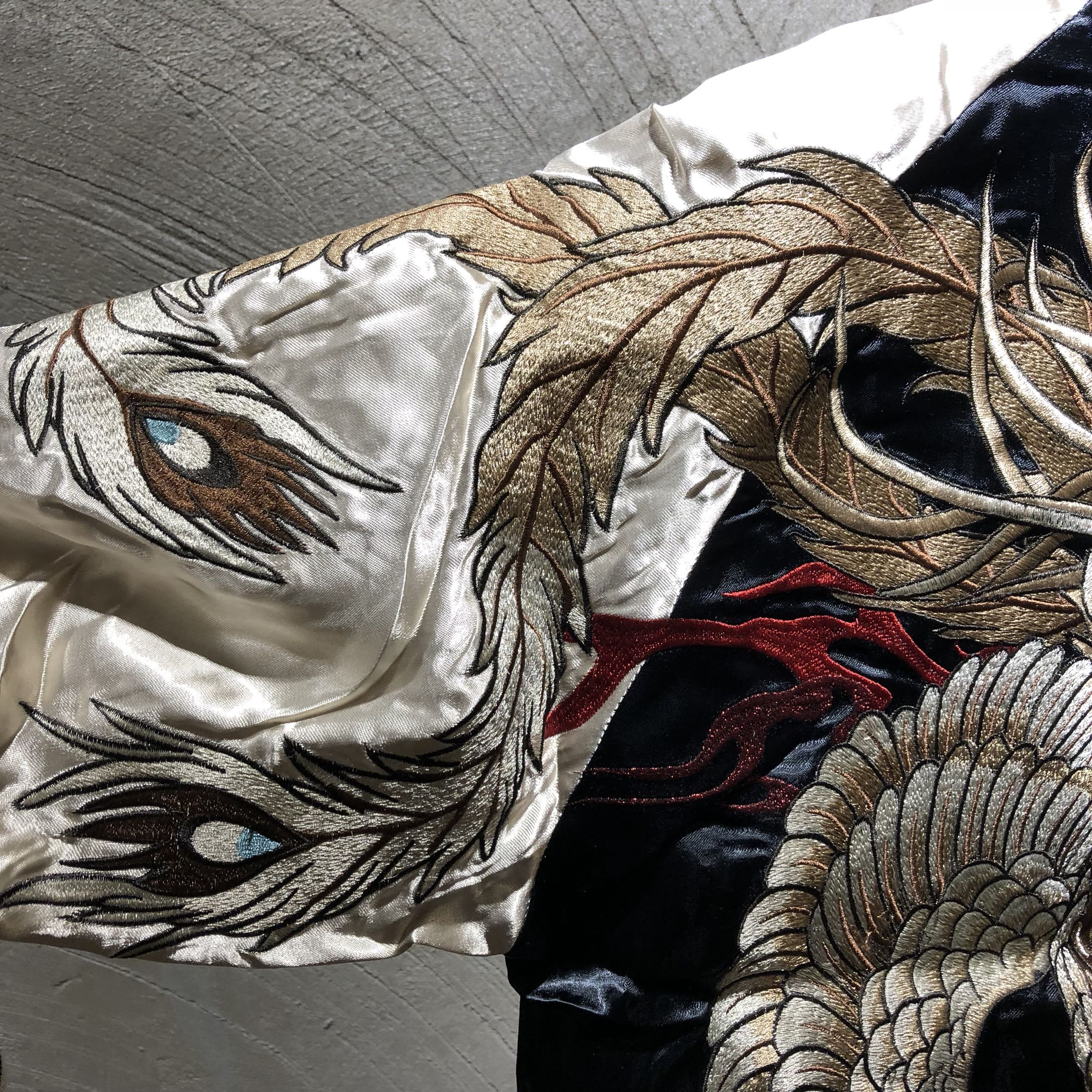 Hyper premium embroidery mystical bird sukajan souvenir jacket
