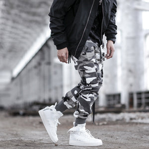 Dark cargo LP pants